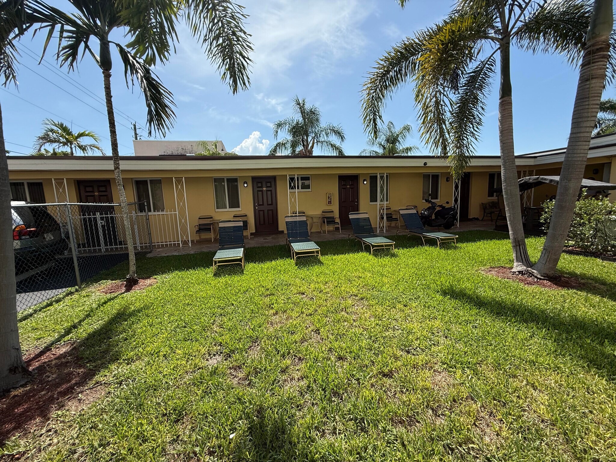 1743 Rodman St, Hollywood, FL à vendre Photo du bâtiment- Image 1 de 13