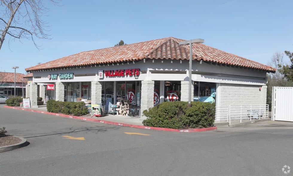 1407-2575 Fulton Rd, Santa Rosa, CA for lease - Building Photo - Image 2 of 4