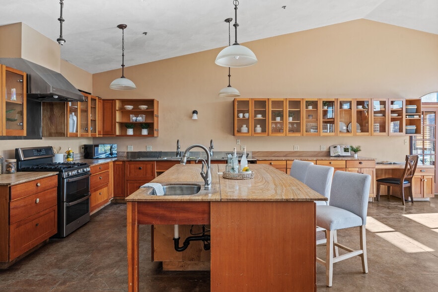 4300 Young Creek Rd, Ukiah, CA for sale - Building Photo - Image 3 of 48