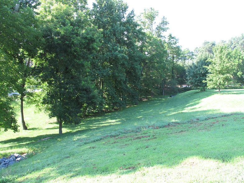 Fox Hunt Ln, Gloucester, VA à vendre - Photo du bâtiment - Image 1 de 1