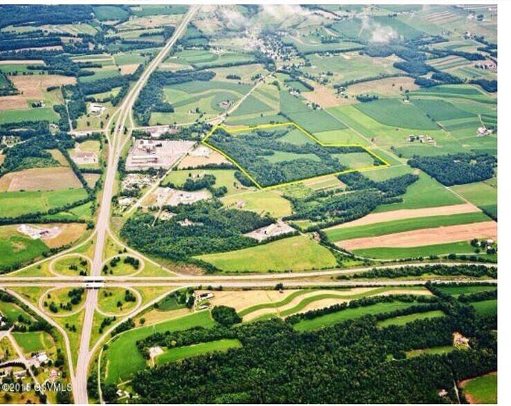 4195 Paradise Rd, Watsontown, PA à vendre - Photo du bâtiment - Image 2 de 3