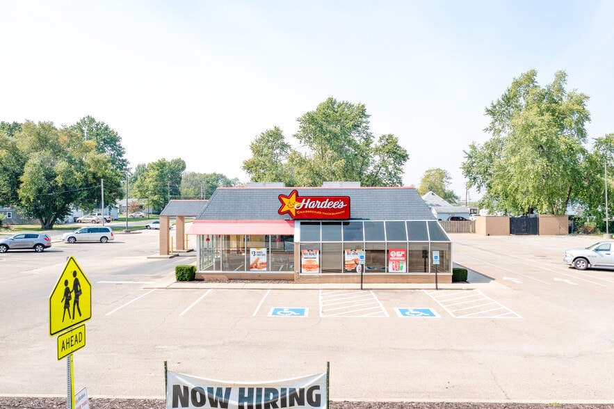 905 N Springfield St, Virden, IL for sale - Primary Photo - Image 1 of 1