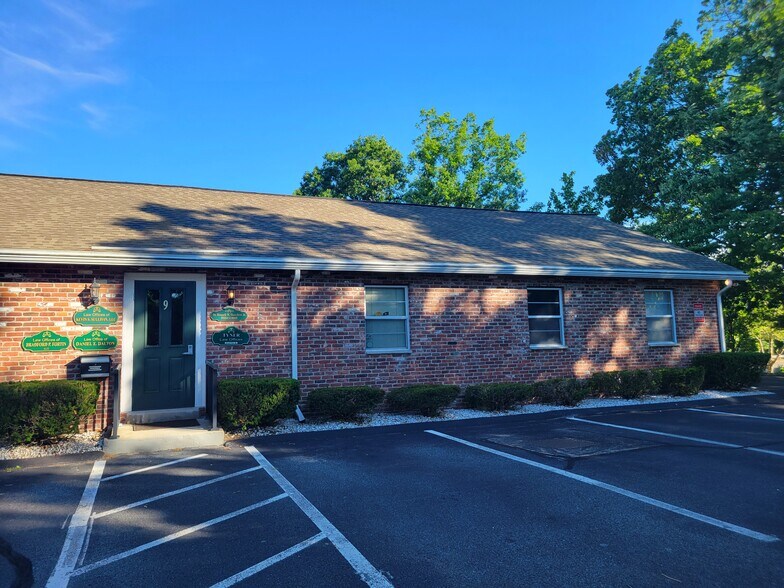 9 Fletcher St, Chelmsford, MA for lease - Building Photo - Image 1 of 10