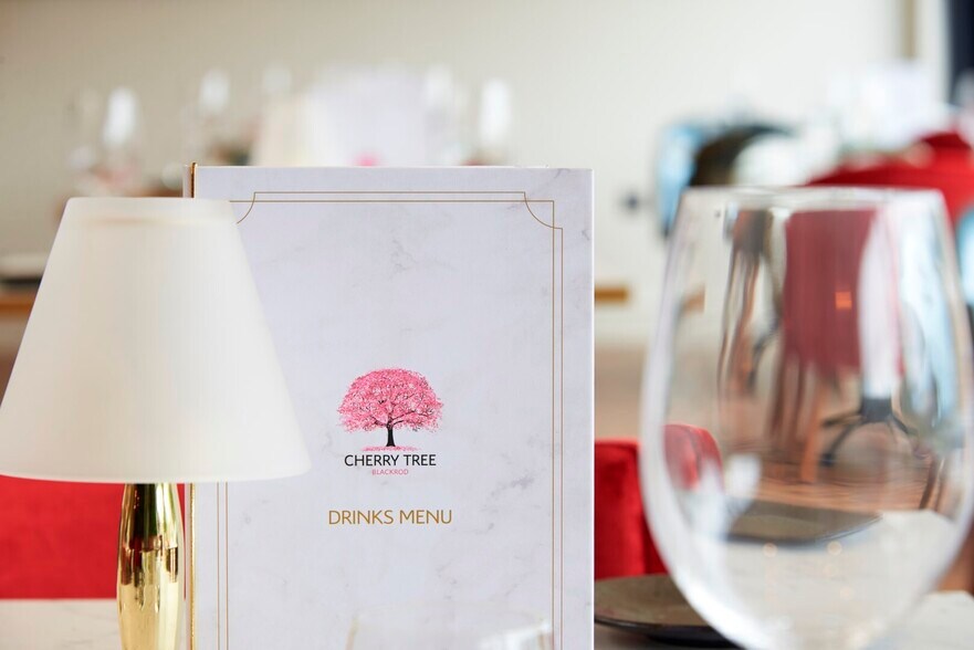 Chorley Rd, Bolton à vendre - Photo du bâtiment - Image 3 de 10