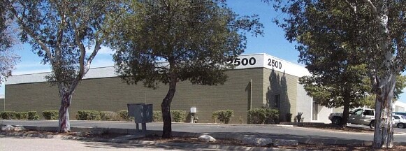 2500 N Coyote Dr, Tucson, AZ à louer - Photo du bâtiment - Image 3 de 14