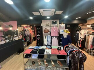 Plus de détails pour Commerce de détail à louer