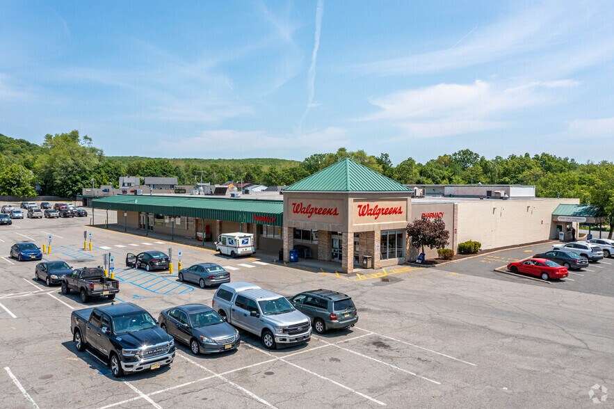 350 N Main St, Wharton, NJ à louer - Photo du bâtiment - Image 2 de 2