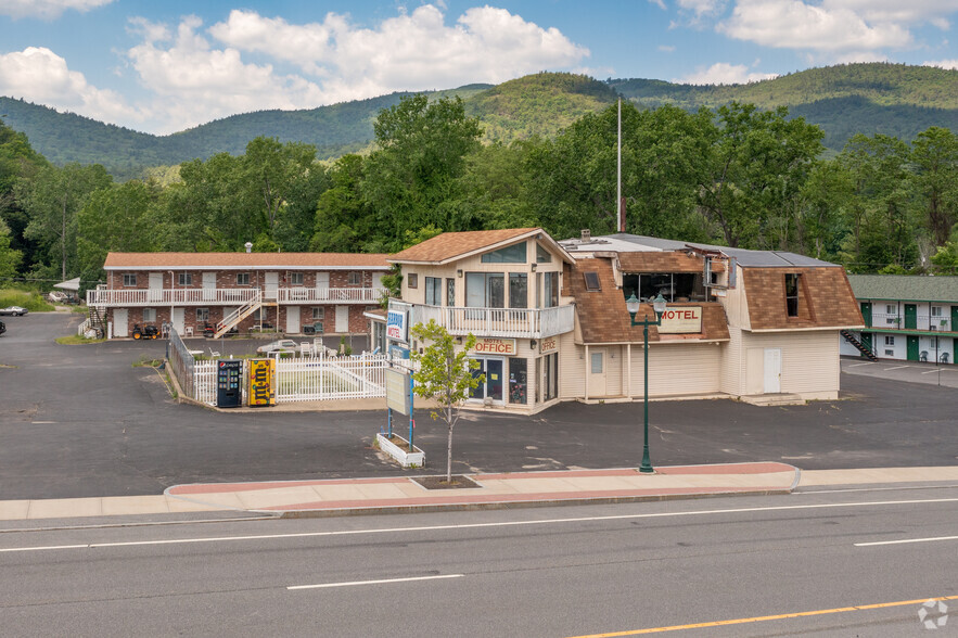 Hospitality in Lake George, NY for sale - Primary Photo - Image 1 of 1