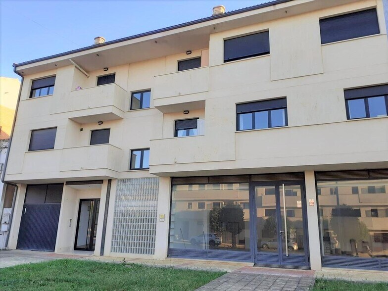 Avenida Fernando de Castro, 21, Sahagún, León for sale - Primary Photo - Image 1 of 14