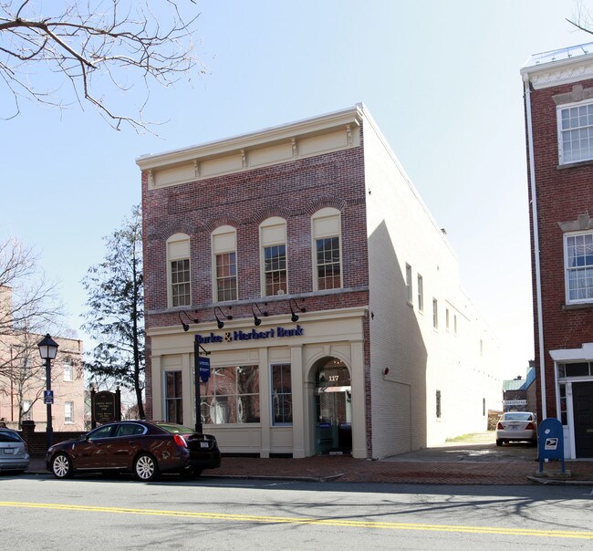Plus de détails pour 117 N Fairfax St, Alexandria, VA - Commerce de détail à louer