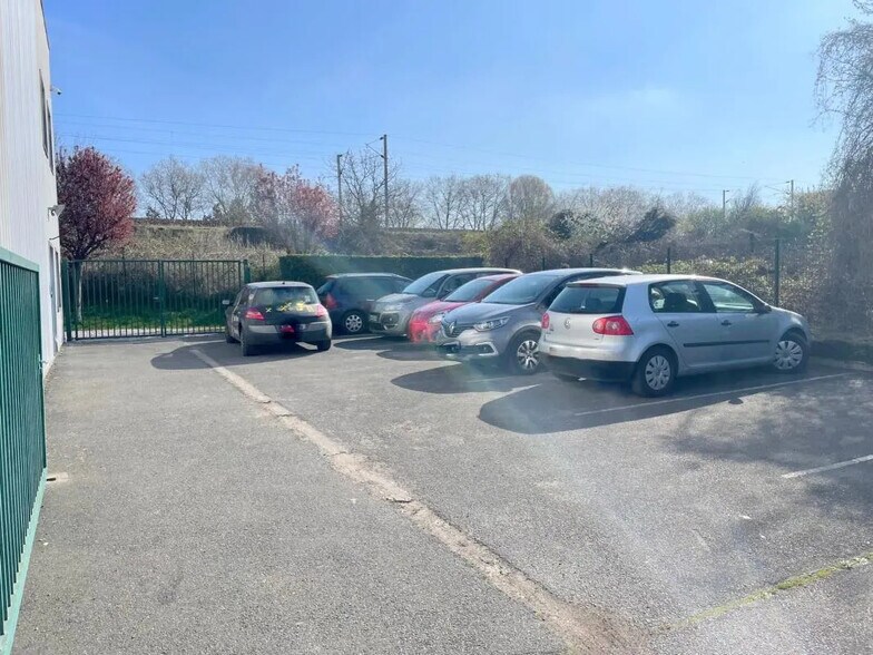 Flex dans Argenteuil à louer - Photo du bâtiment - Image 2 de 7