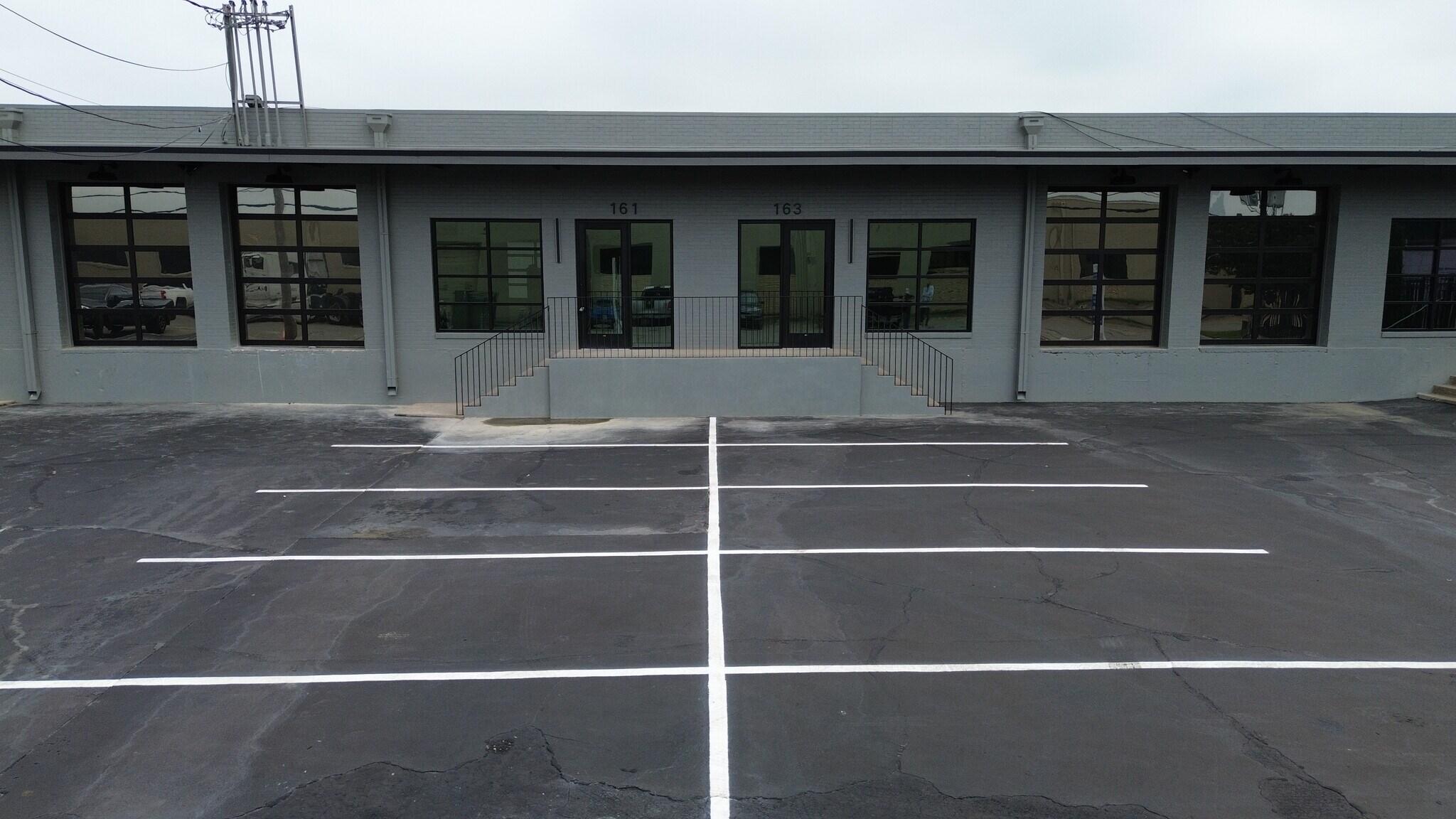 155-165 Cole St, Dallas, TX for lease Building Photo- Image 1 of 13