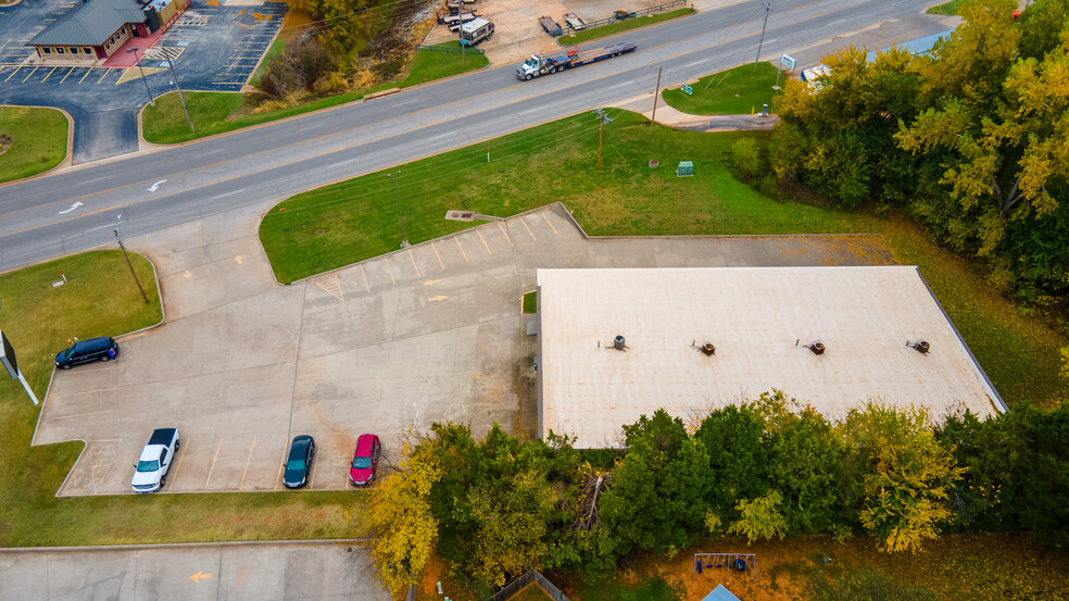 720 N Main St, Noble, OK for lease - Building Photo - Image 2 of 9