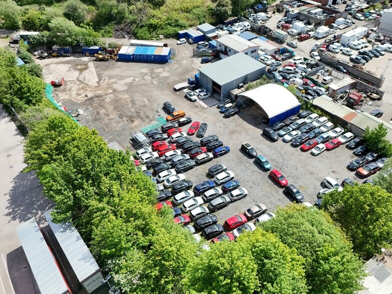 Sankey Valley Industrial Estate, Newton Le Willows for lease - Building Photo - Image 3 of 4