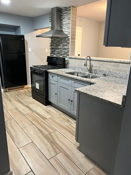 214 Chicago Ave, Oak Park, IL à vendre - Photo intérieure - Image 2 de 12