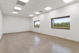 3012 Barron Rd, College Station, TX for lease Building Photo- Image 2 of 4