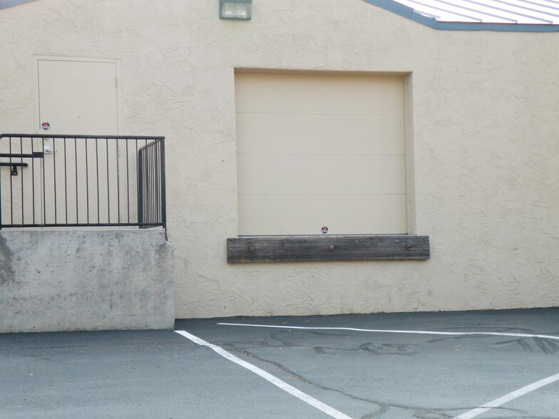 815 SE 3rd St, Bend, OR à vendre - Photo du bâtiment - Image 2 de 13