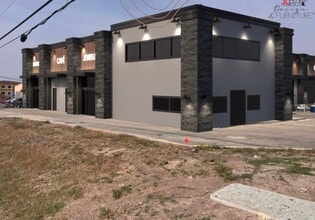 3381 Ruben M Torres Blvd, Brownsville, TX à louer Photo de construction- Image 2 de 11