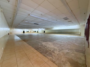 3300-3570 N Andrews Ave, Oakland Park, FL for lease Interior Photo- Image 2 of 3