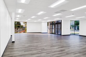 2020 Rutland Dr, Austin, TX à louer Photo intérieure- Image 2 de 10