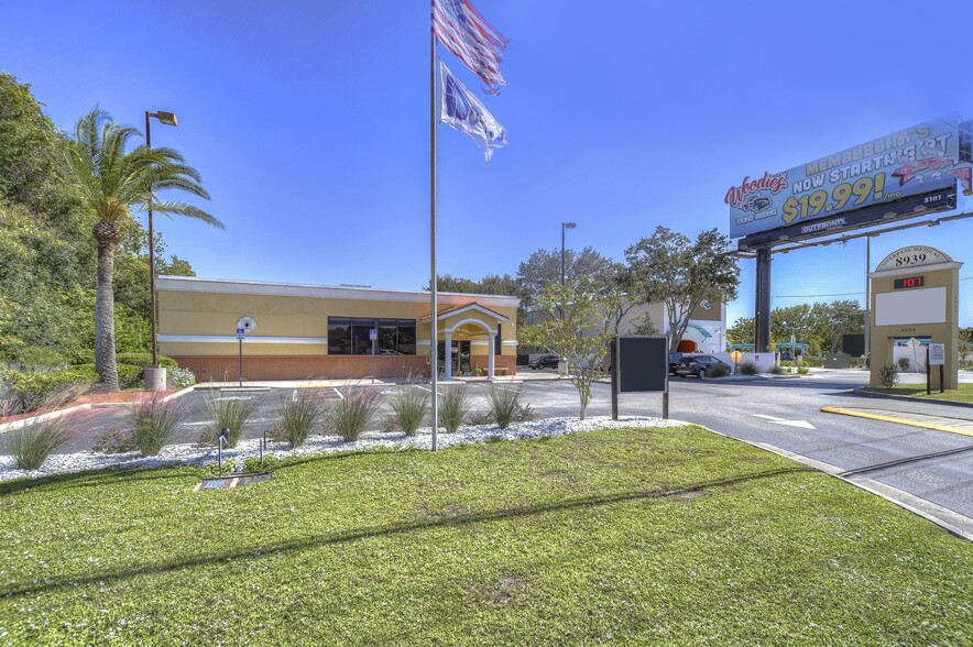 8939 N Dale Mabry Highway, Tampa, FL for sale - Primary Photo - Image 1 of 1