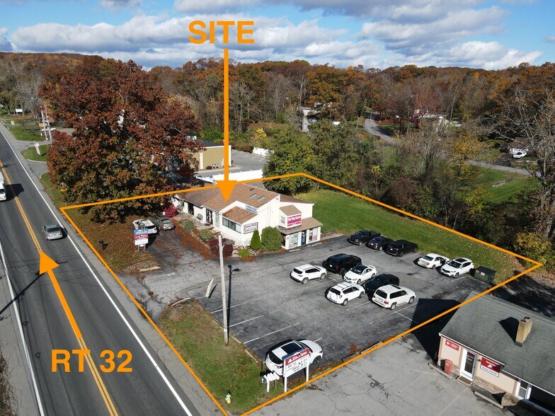 56 N Plank Rd, Newburgh, NY à vendre - Photo du bâtiment - Image 3 de 23