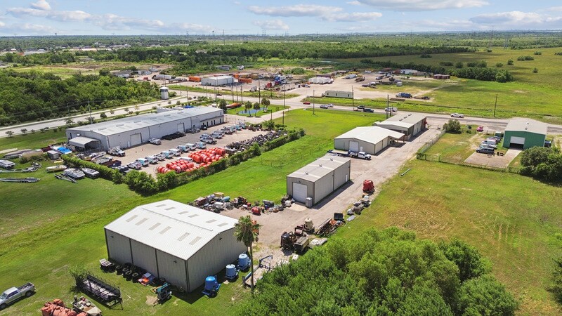 5029 FM 646 Rd E, Dickinson, TX à vendre - Photo du bâtiment - Image 3 de 12