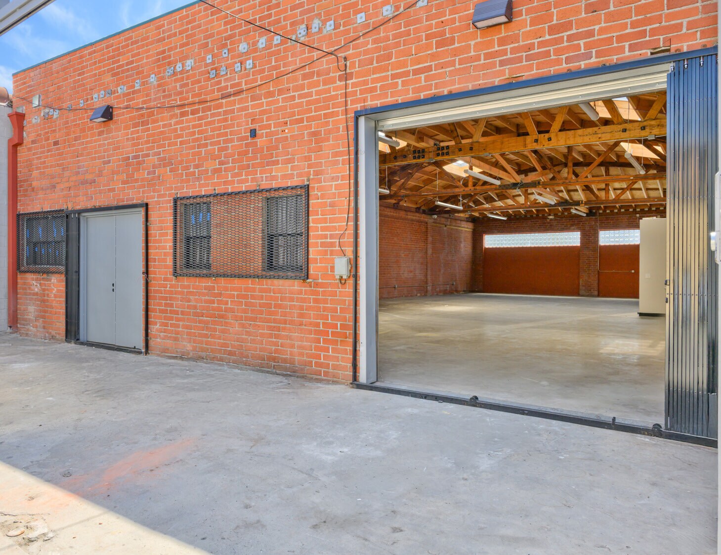 5037 Exposition Blvd, Los Angeles, CA for sale Building Photo- Image 1 of 1