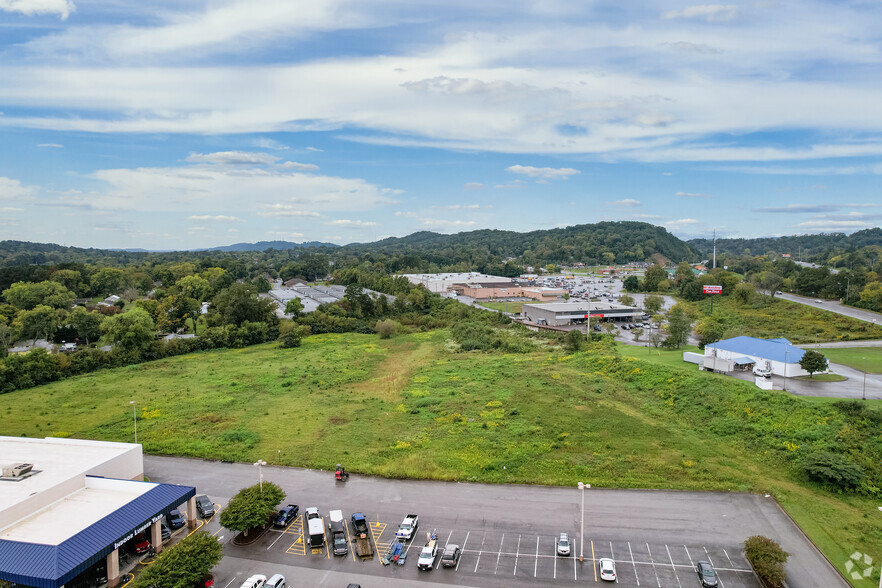 South Mall Rd, Knoxville, TN for lease - Building Photo - Image 2 of 4