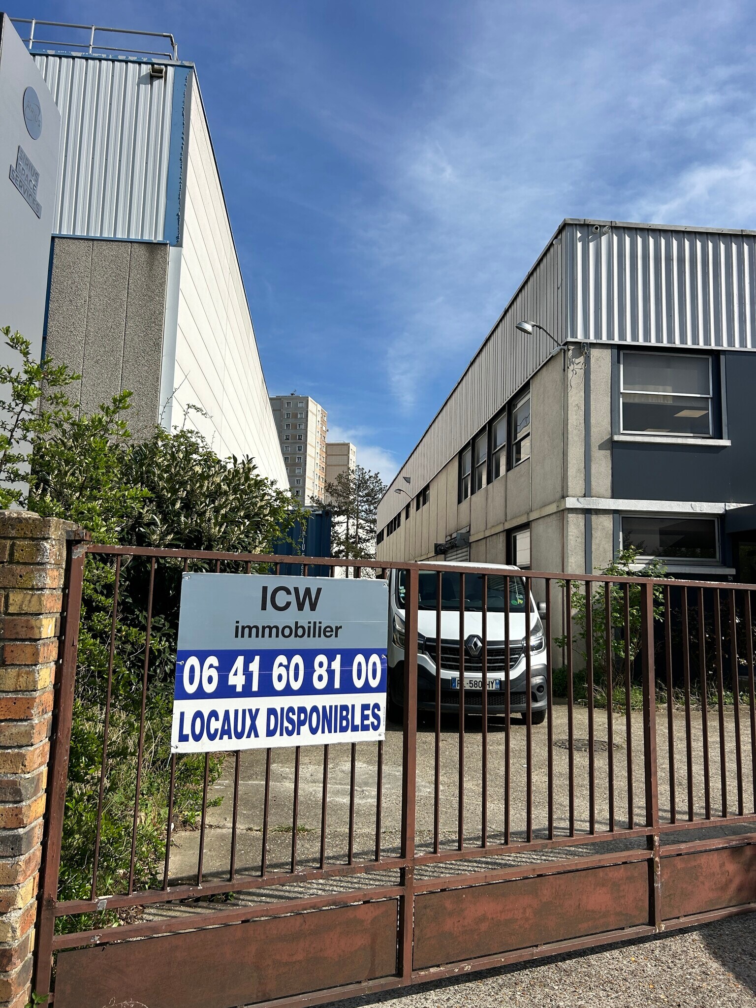 15 Rue De Seine, Colombes for lease Primary Photo- Image 1 of 2