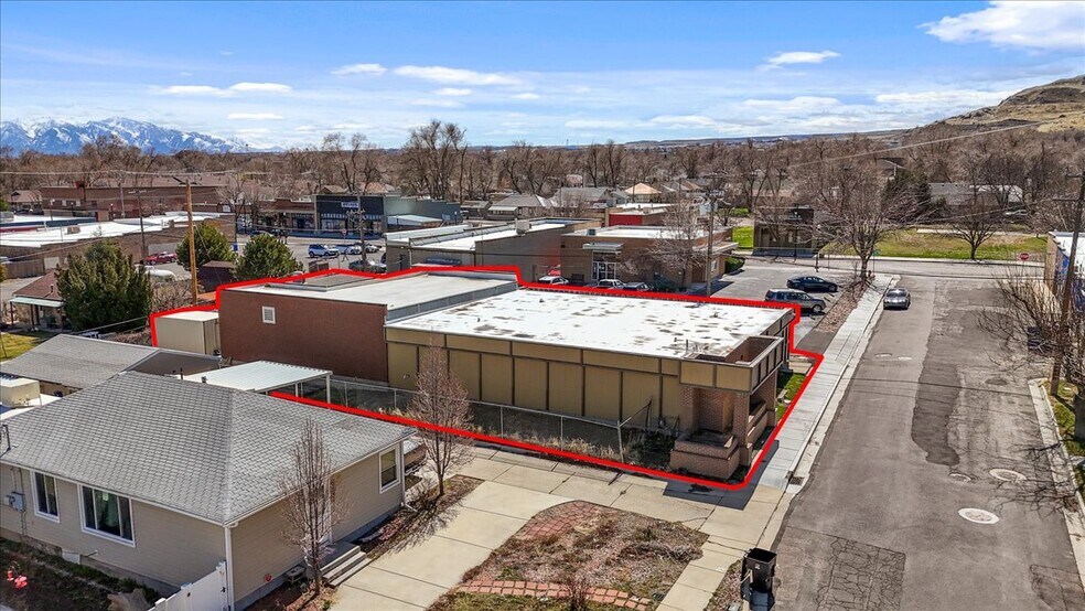 2681 S 9040 W, Magna, UT à vendre - Photo du bâtiment - Image 2 de 10