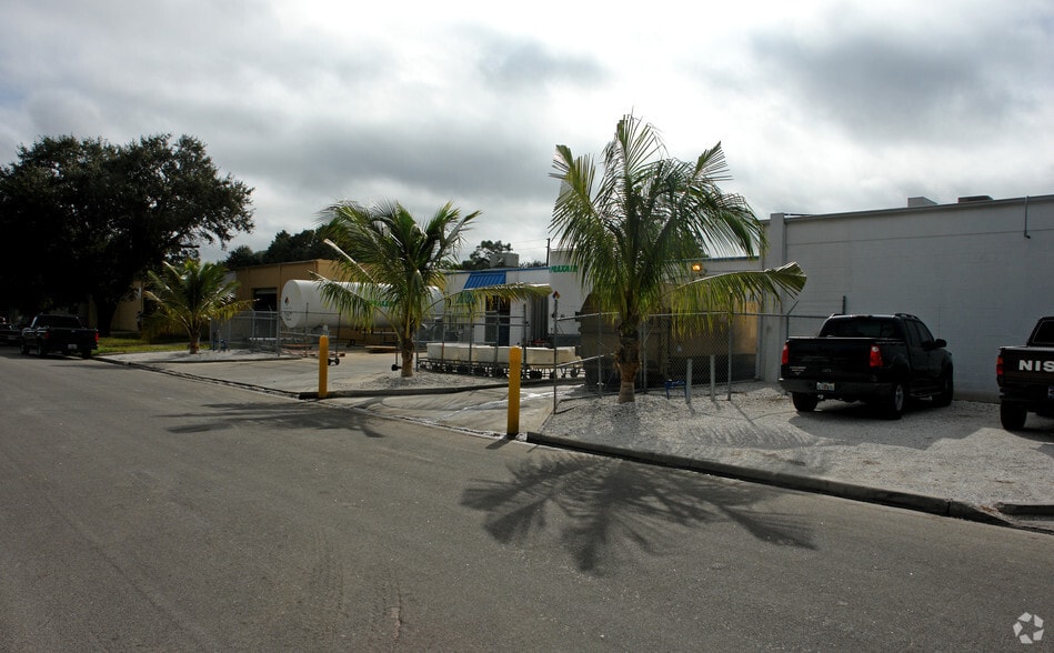 4520 8th Ave S, Saint Petersburg, FL for sale - Building Photo - Image 2 of 2