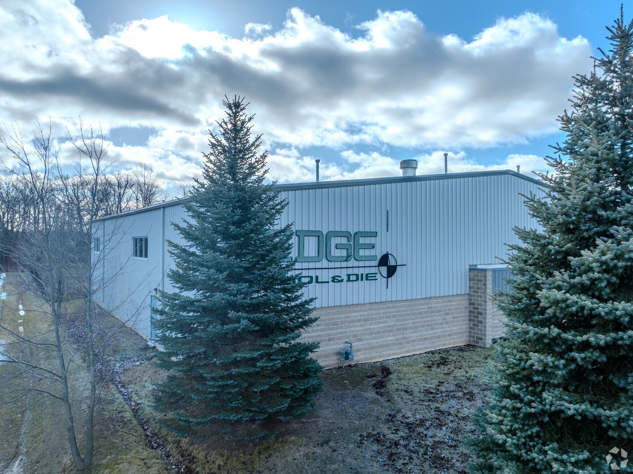 440 Thompson Dr, Cambridge, ON for sale Primary Photo- Image 1 of 1