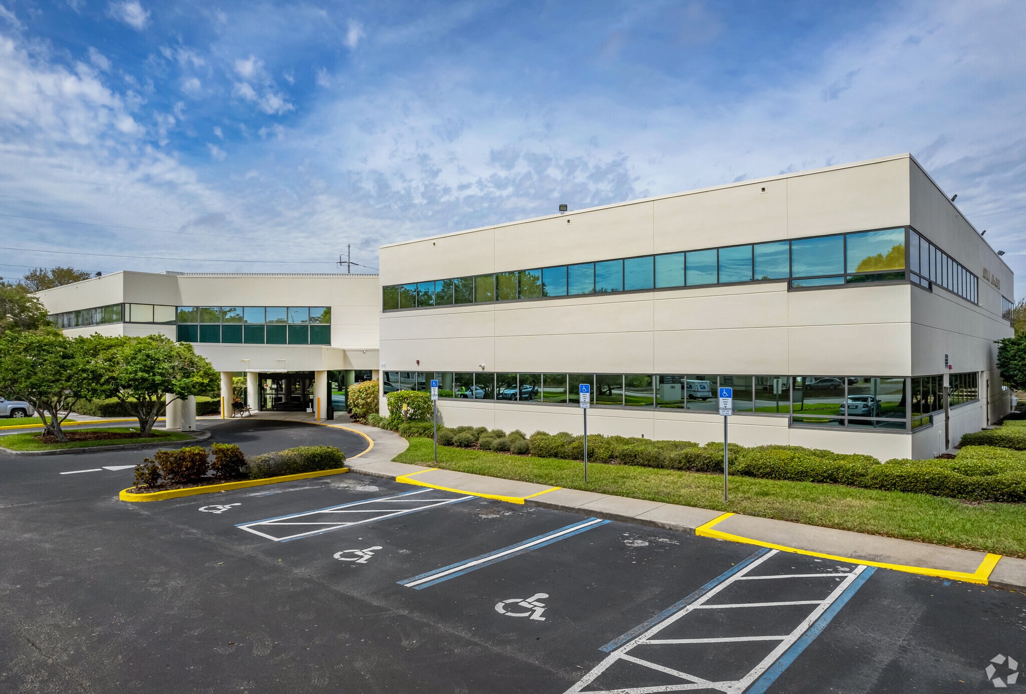 2191 9th Ave N, Saint Petersburg, FL for lease Primary Photo- Image 1 of 12