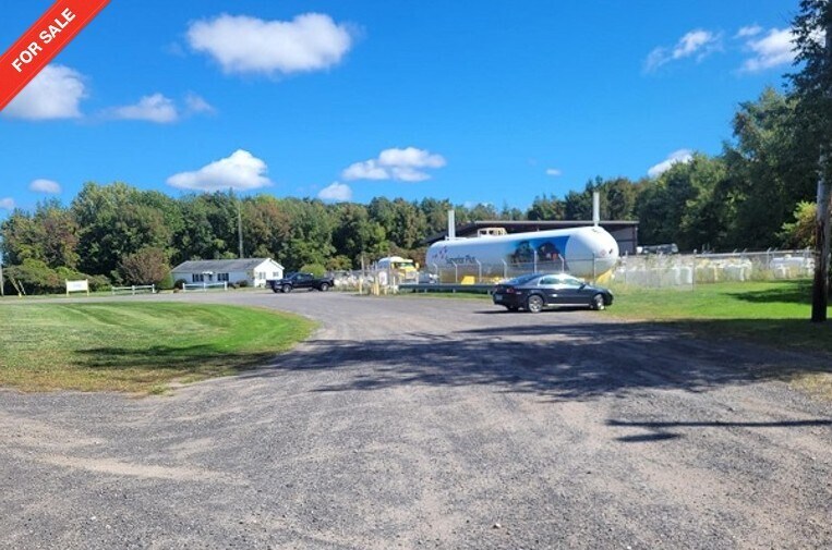 13668 New York 370, Red Creek, NY à vendre Photo du bâtiment- Image 1 de 3