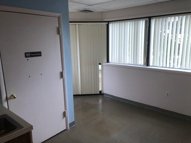 2661 Riva Rd, Annapolis, MD à louer - Photo intérieure - Image 2 de 5