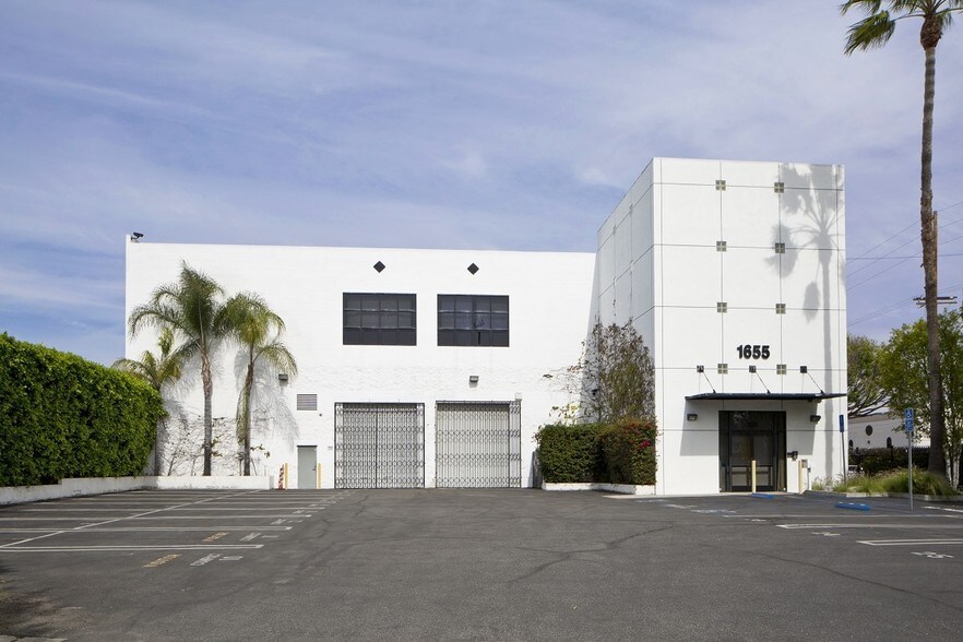 1655 E 14th St, Los Angeles, CA à vendre - Photo du bâtiment - Image 2 de 5