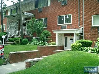 1331 Anderson, Fort Lee, NJ à vendre Photo du bâtiment- Image 1 de 6
