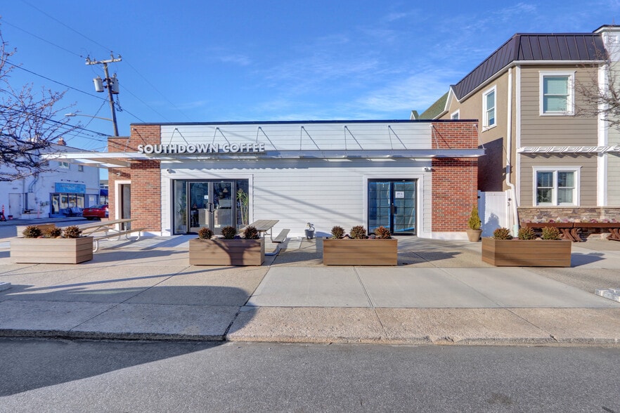40 Lido Blvd, Point Lookout, NY for lease - Building Photo - Image 1 of 4