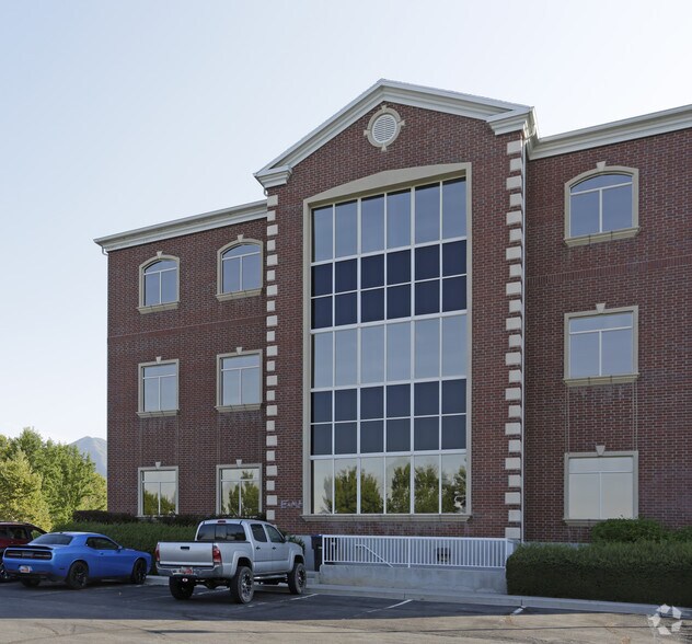 4626 N 300 W, Provo, UT à louer - Photo du bâtiment - Image 2 de 3