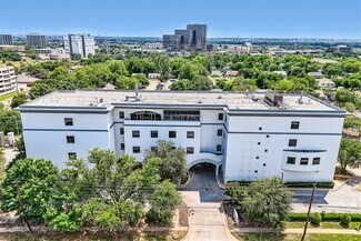 Plus de détails pour 1950 Record Crossing Rd, Dallas, TX - Soins de santé à vendre