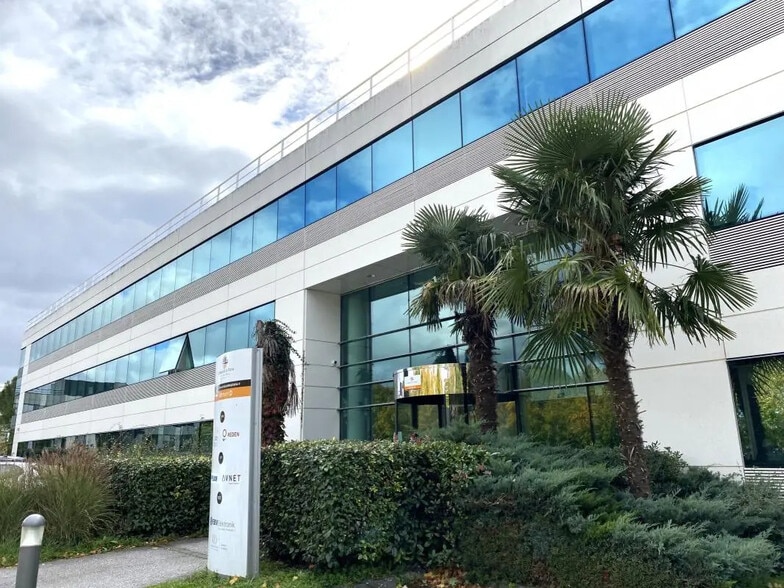 Office in Toulouse for lease - Building Photo - Image 2 of 22