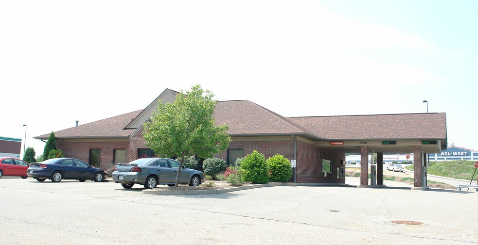 600 Walmart Dr, Gibsonia, PA à vendre - Photo du bâtiment - Image 3 de 3