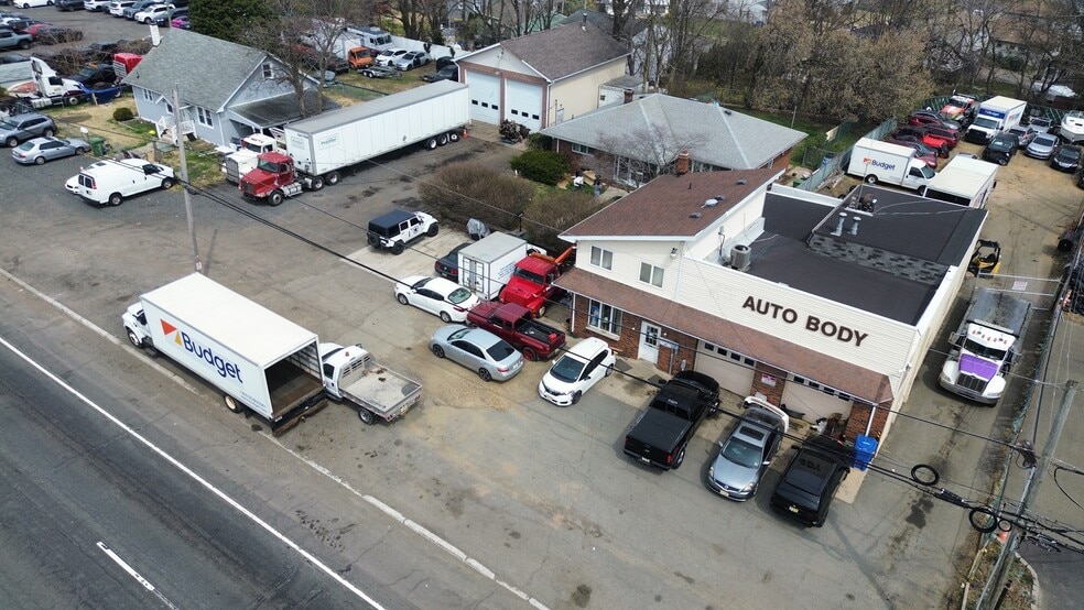 2070-72 NJ 35 portefeuille de 1 propriétés à vendre sur LoopNet.ca - Photo du bâtiment - Image 3 de 19