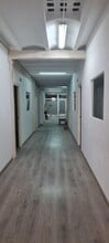 Retail in Barcelona, Barcelona for lease Interior Photo- Image 1 of 10