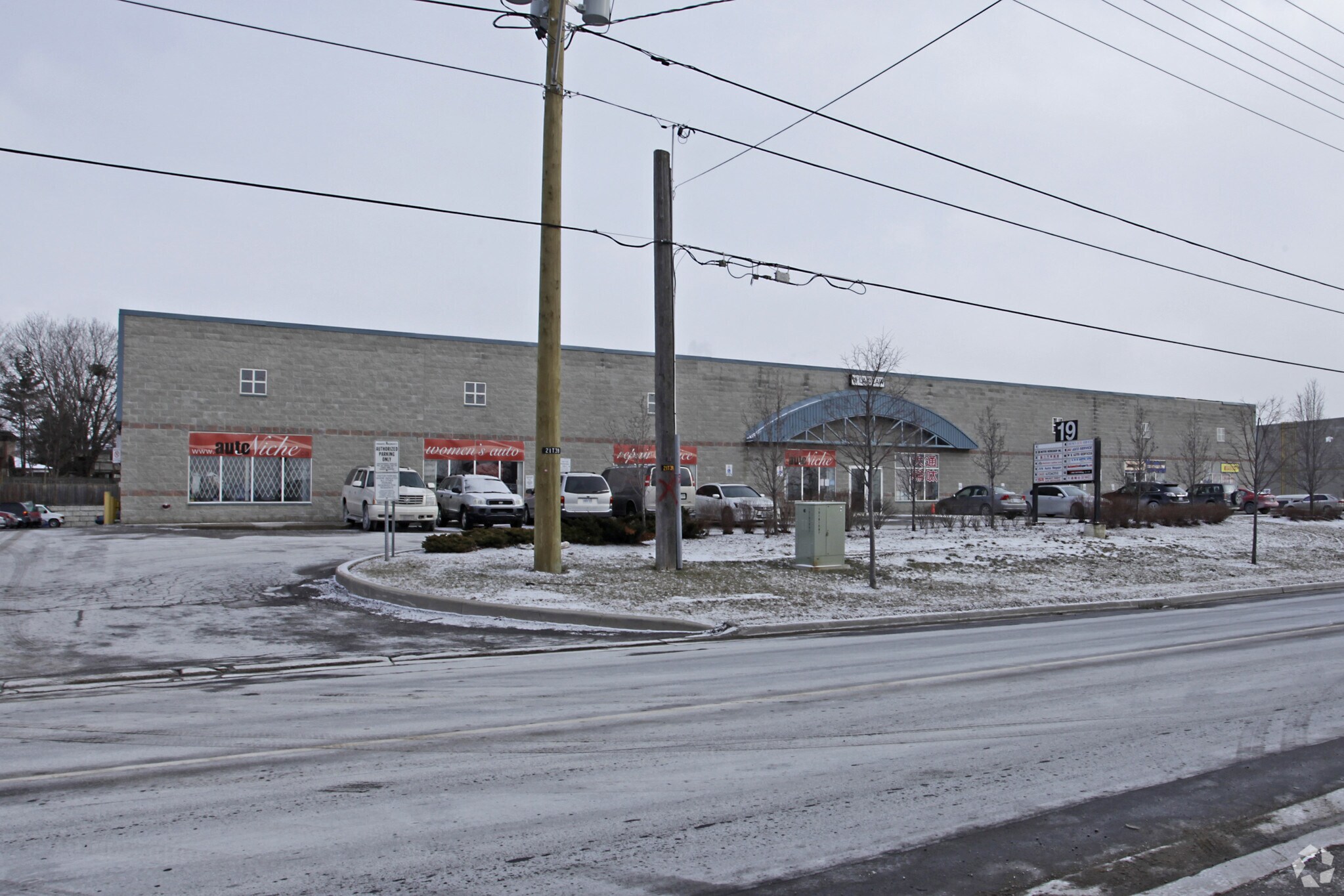 19 Laidlaw Blvd, Markham, ON for sale Primary Photo- Image 1 of 1