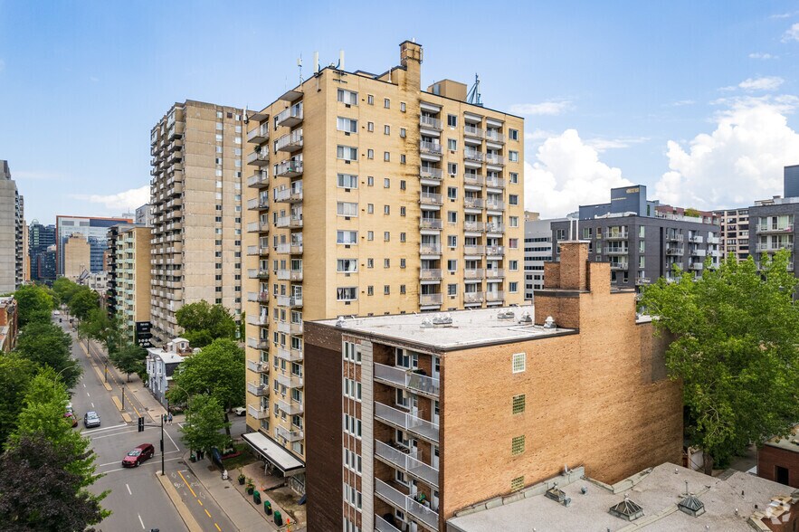 2150 Boul de Maisonneuve O, Montréal, QC for lease - Building Photo - Image 3 of 30