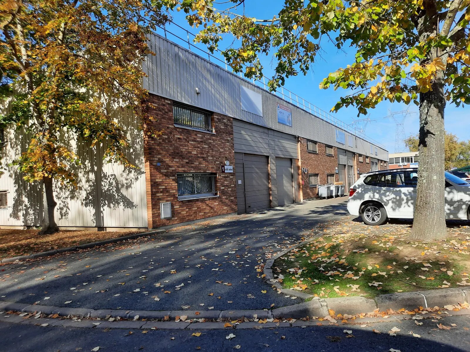 Flex dans Lisses à louer Photo du bâtiment- Image 1 de 6