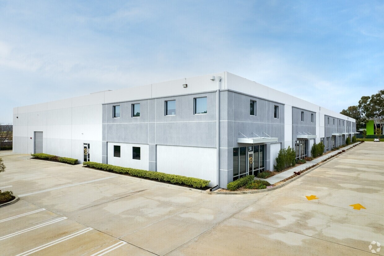 34 Thomas, Irvine, CA à louer Photo du bâtiment- Image 1 de 26