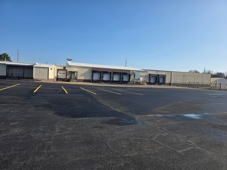 350 N Dewey Ave, Reedsburg, WI for sale - Building Photo - Image 3 of 25